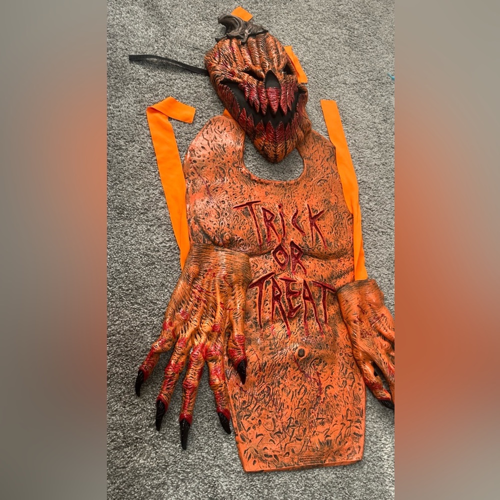 Spirit Halloween blood harvest  Pumpkin Costume adult